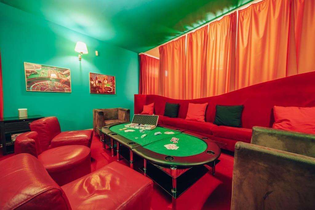 Private Casino Royal * Praha